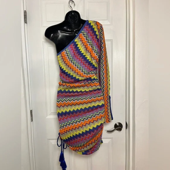 Alexis Devon One-Shoulder Chevron Knit Mini Dress size Small - Picture 7 of 14